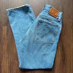 Levi’s 501 Medium Wash High Rise Straight Jeans W25 L26